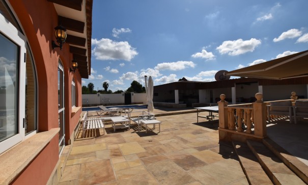 Sprzedaż - Finca nieruchomość wiejska -
Heredades