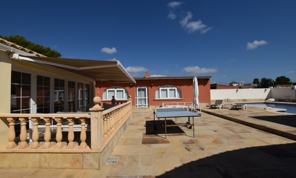 Sprzedaż - Finca nieruchomość wiejska -
Heredades