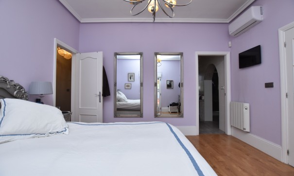 Sprzedaż - Finca nieruchomość wiejska -
Heredades