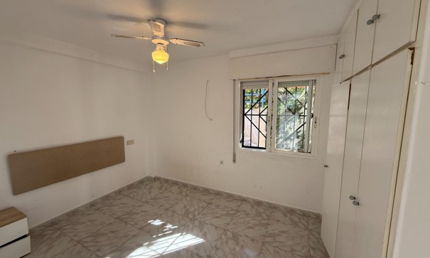 Återförsäljning - Radhus -
Torrevieja - Carrefour