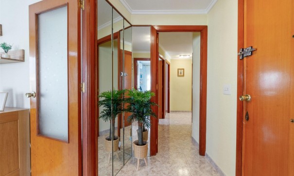Resale - Wohnung Appartement -
Torrevieja - torrevieja