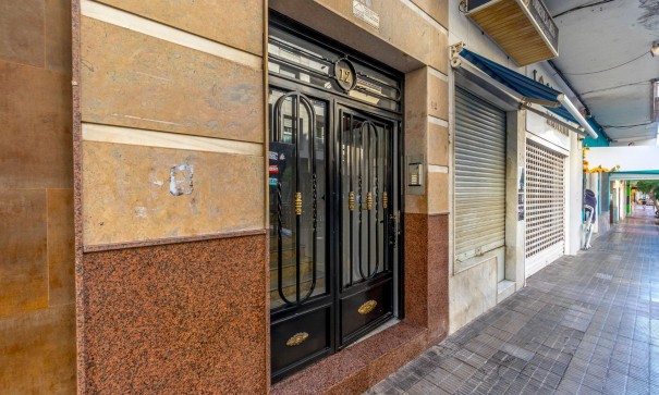 Resale - Wohnung Appartement -
Torrevieja - torrevieja