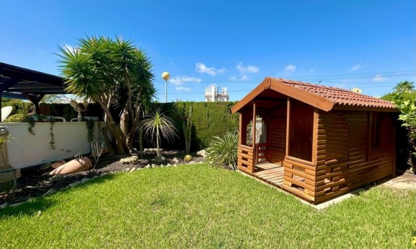 Venta - Chalet Independiente -
Orihuela Costa - Cabo Roig