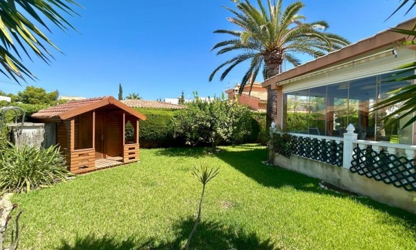 Venta - Chalet Independiente -
Orihuela Costa - Cabo Roig