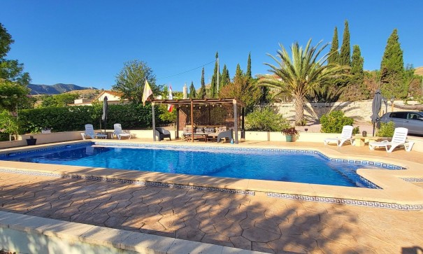 Sale - Detached Villa -
La Romana