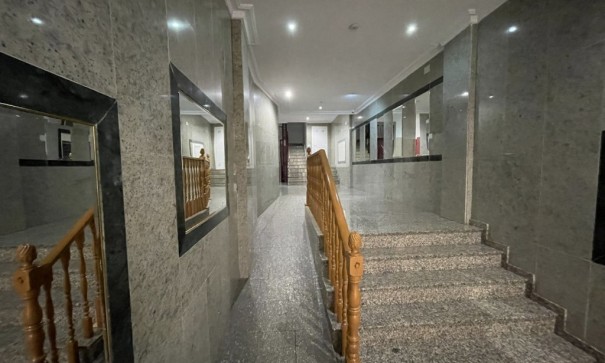 Sprzedaż - Apartament mieszkanie -
Torrevieja