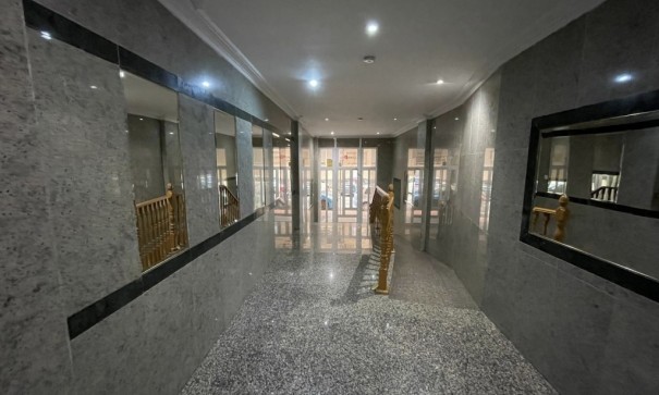 Sprzedaż - Apartament mieszkanie -
Torrevieja