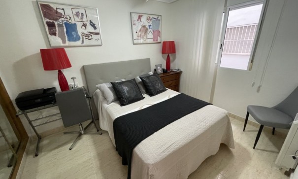 Sprzedaż - Apartament mieszkanie -
Torrevieja