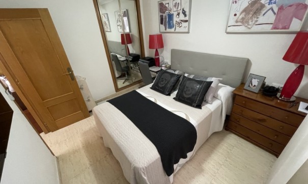 Sprzedaż - Apartament mieszkanie -
Torrevieja