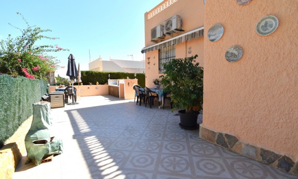 Sale - Detached Villa -
Orihuela Costa - Los Balcones