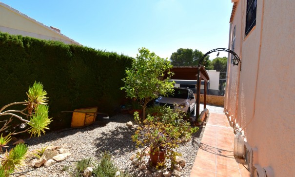 Sale - Detached Villa -
Orihuela Costa - Los Balcones