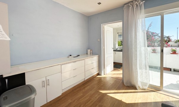 Revente - Appartement -
Orihuela Costa