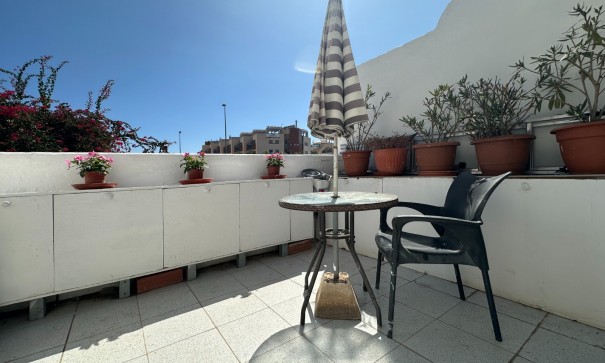 Revente - Appartement -
Orihuela Costa