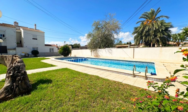 Revente - Appartement -
Orihuela Costa
