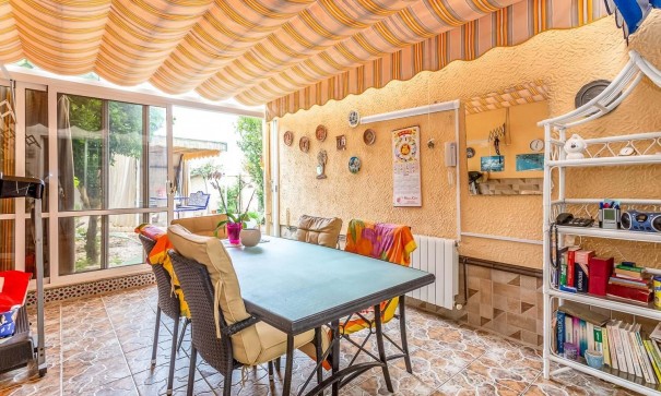 Sale - Villa -
Orihuela Costa - La Zenia- Orihuela costa