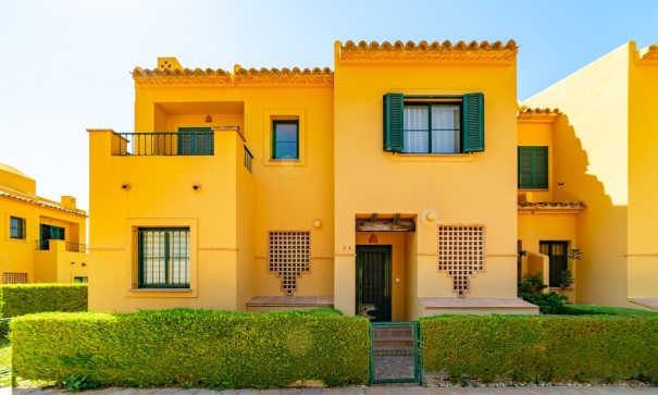 Återförsäljning - Radhus -
Finestrat