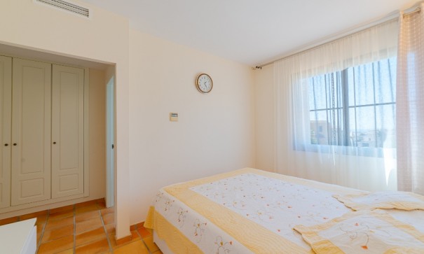 Återförsäljning - Radhus -
Finestrat