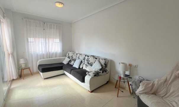 Herverkoop - Apartement Flat -
Algorfa