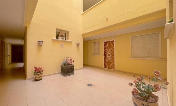 Herverkoop - Apartement Flat -
Algorfa