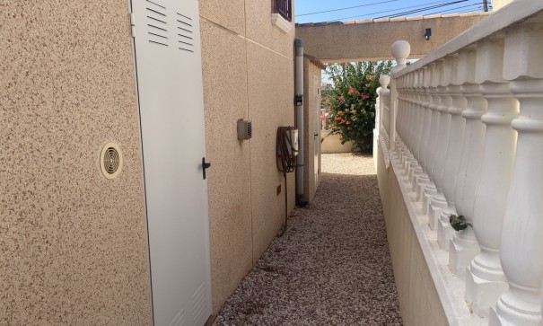 Återförsäljning - Fristående villa -
Algorfa