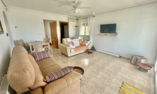 Återförsäljning - Fristående villa -
Algorfa