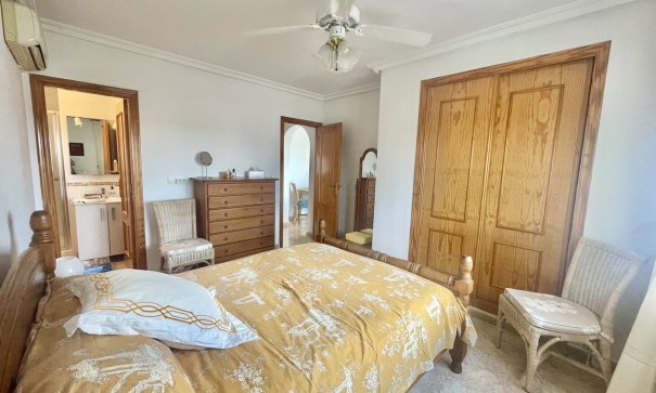 Återförsäljning - Fristående villa -
Algorfa