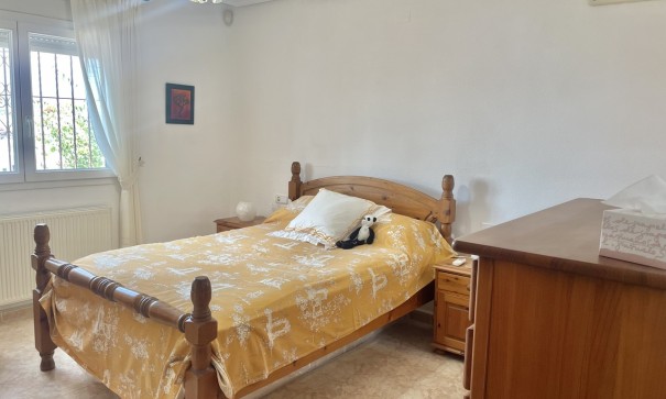 Återförsäljning - Fristående villa -
Algorfa