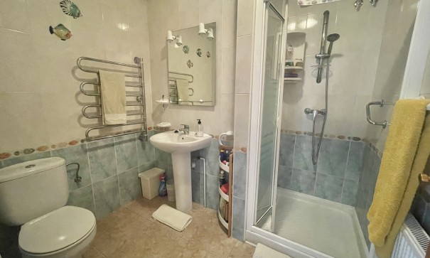 Återförsäljning - Fristående villa -
Algorfa