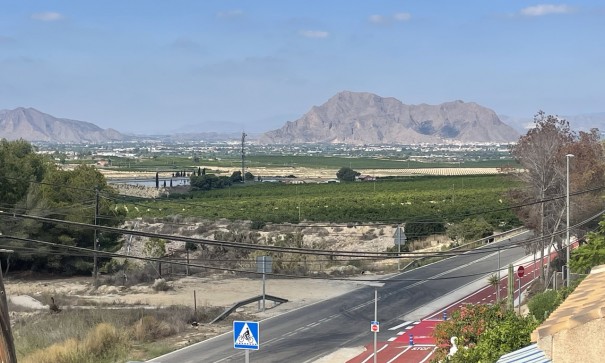 Återförsäljning - Fristående villa -
Algorfa