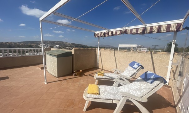 Återförsäljning - Fristående villa -
Algorfa