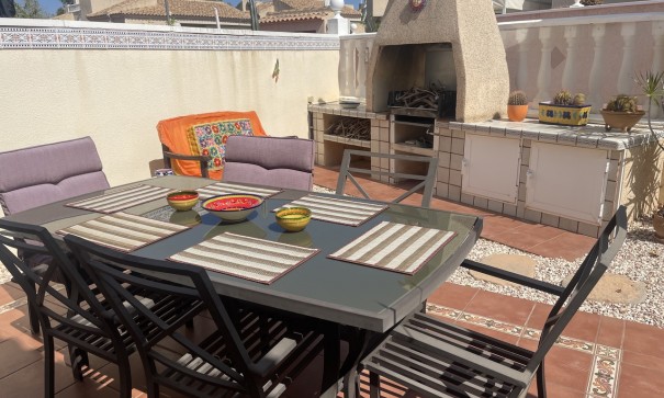 Återförsäljning - Fristående villa -
Algorfa