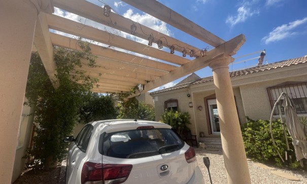 Återförsäljning - Fristående villa -
Algorfa