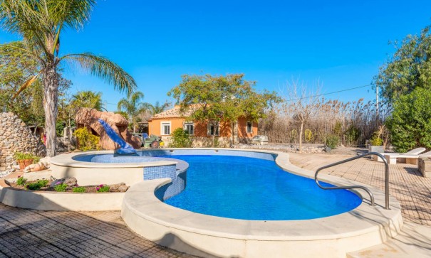 Sprzedaż - Finca nieruchomość wiejska -
Catral