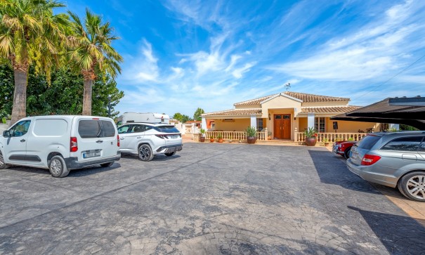 Sale - Finca Country Property -
Almoradí - Las Heredades