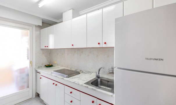 Sale - Apartment Flat -
Torrevieja - Playa de los locos