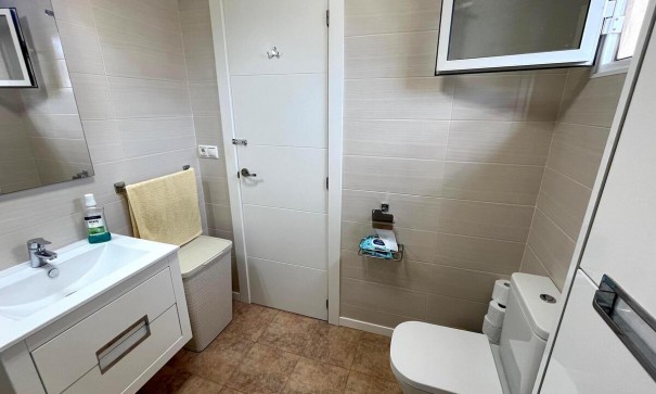 Återförsäljning - Fristående villa -
Algorfa