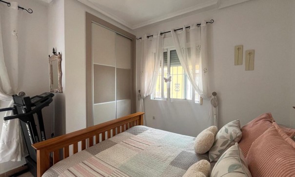 Återförsäljning - Fristående villa -
Algorfa