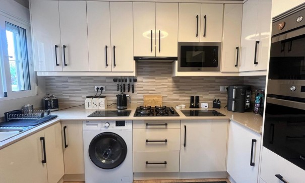 Återförsäljning - Fristående villa -
Algorfa