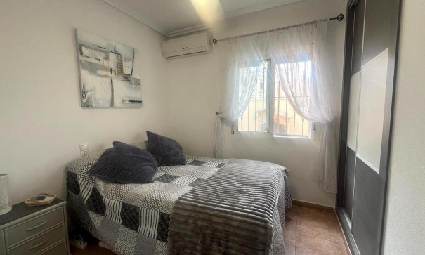 Återförsäljning - Fristående villa -
Algorfa