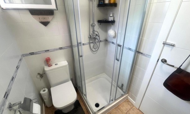 Återförsäljning - Fristående villa -
Algorfa