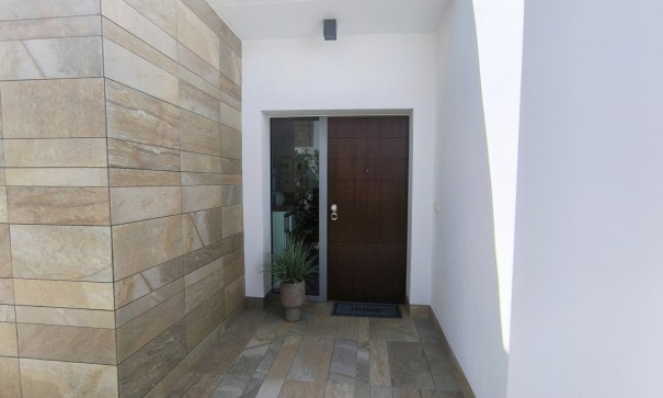 Videresalg - Fritliggende villa -
Algorfa