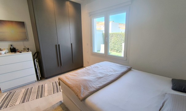 Videresalg - Fritliggende villa -
Algorfa