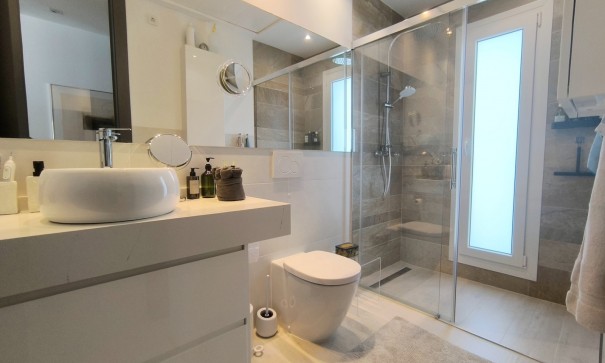 Videresalg - Fritliggende villa -
Algorfa