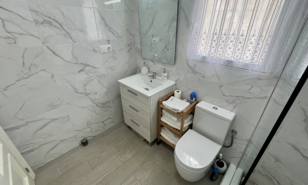 Revente - Villa Individuelle -
Algorfa