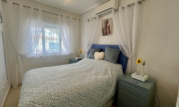 Revente - Villa Individuelle -
Algorfa