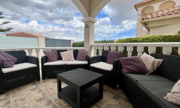 Revente - Villa Individuelle -
Algorfa