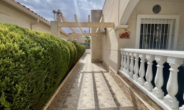 Revente - Villa Individuelle -
Algorfa