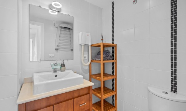 Sprzedaż - Apartament mieszkanie -
Punta Prima