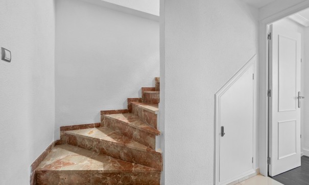 Sprzedaż - Apartament mieszkanie -
Punta Prima