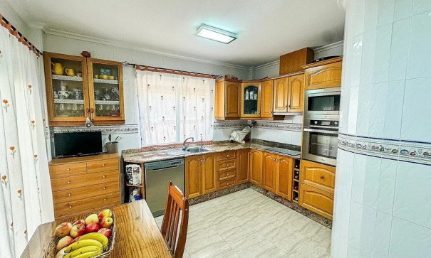 Venta - Casa de pueblo -
Hondón de los Fráiles